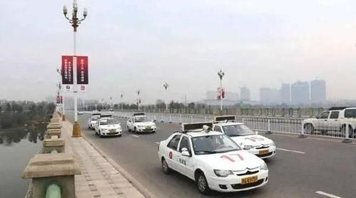 科目三吃瓜视频,吃瓜群众围观“真实版”车祸