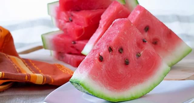 吃白大瓜,探寻夏日消暑佳品